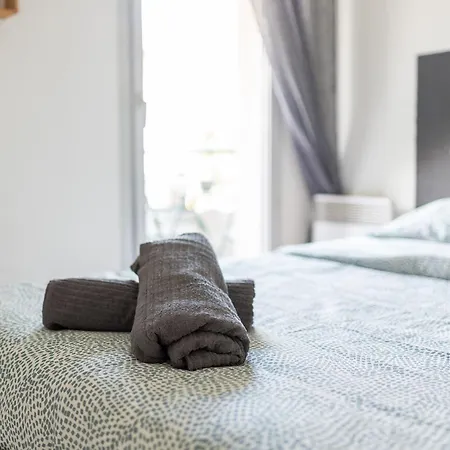 T3 Parking Gratuit, Balcon Et Securisee Apartmán *