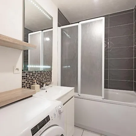 T3 Parking Gratuit, Balcon Et Securisee Apartment